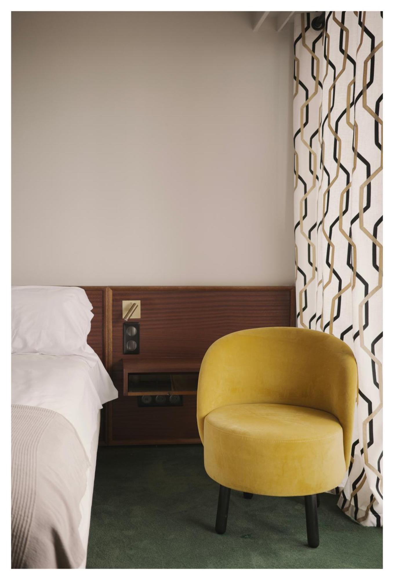 Hotel Le Versailles Вильфранш-сюр-Мер Экстерьер фото
